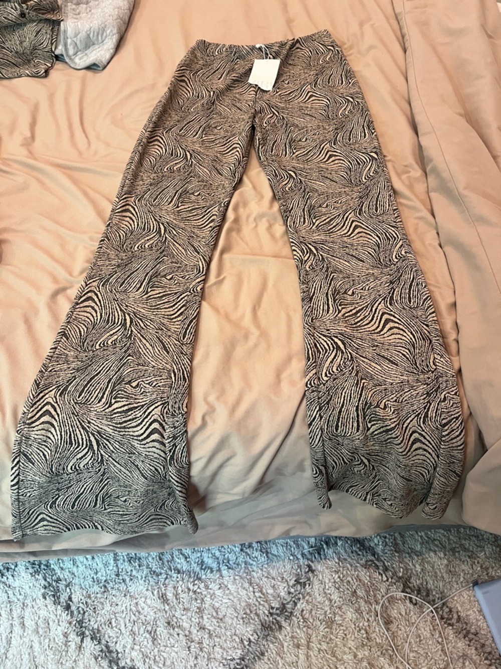 Zara co ord Brown & Black Zebra-Print flare pant and button up collared top - Picture 5 of 5